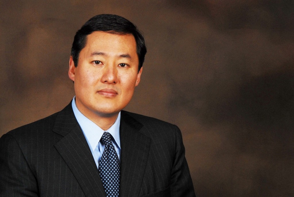 img-john-yoo-new-hr-scholar-image_101107300961